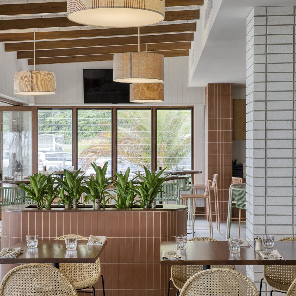 Siblings restaurant 6